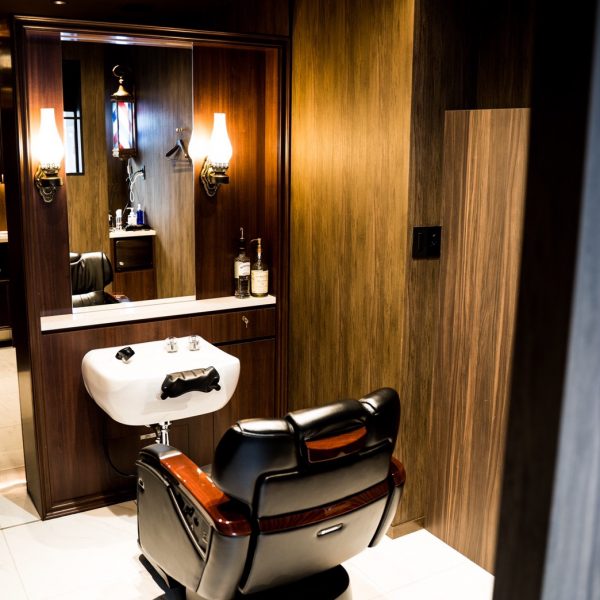 FFE93150-EBB4-4C81-A5A9-15470C4DCF38